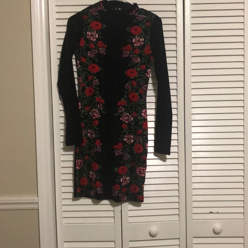 H&M: Black Floral Mini Dress